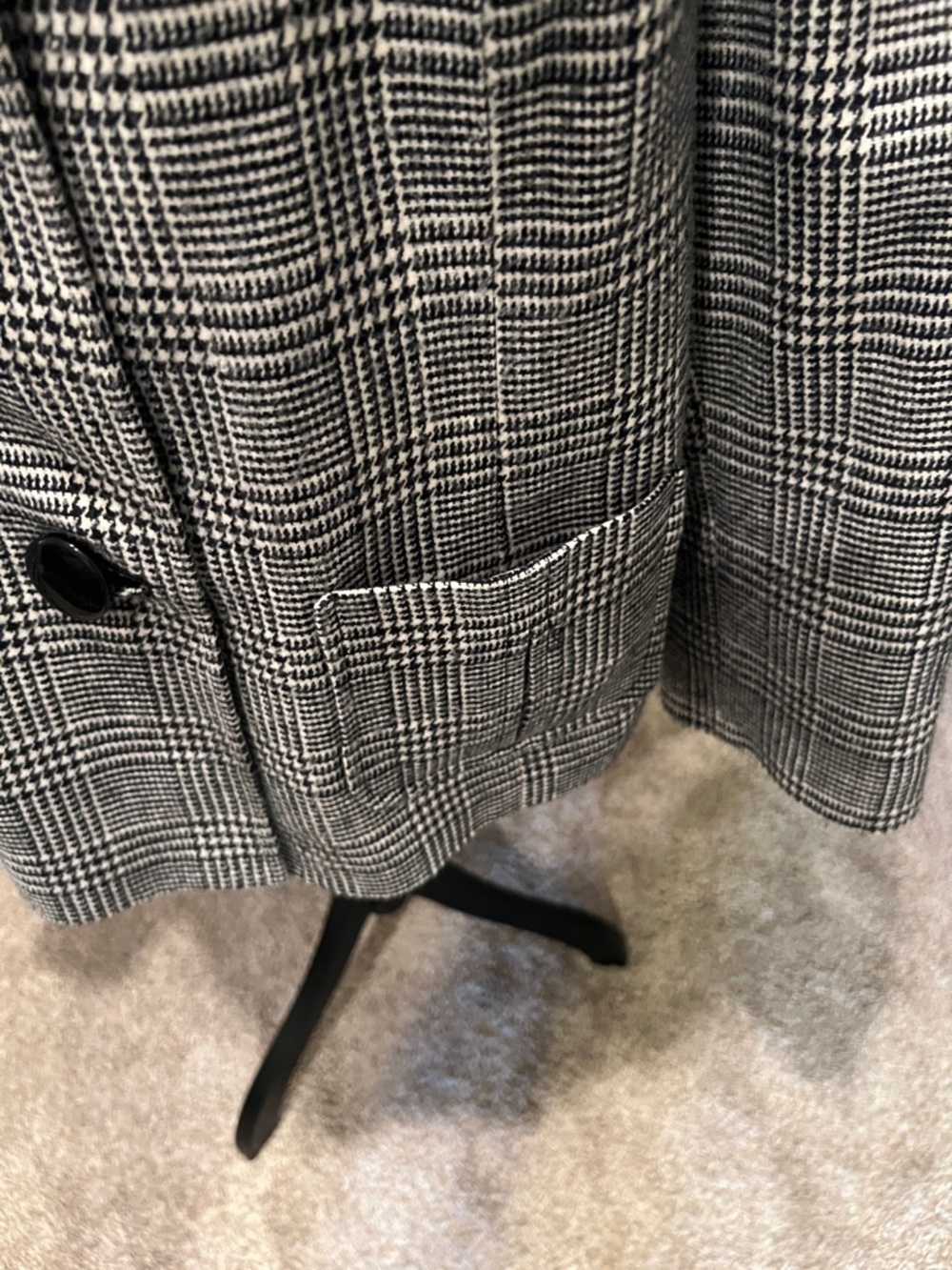 JM Collection Black and White Glen Plaid Round-Neck Blazer - Picture 3 of 10